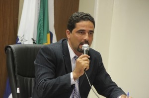 Elísio Rodrigues 13