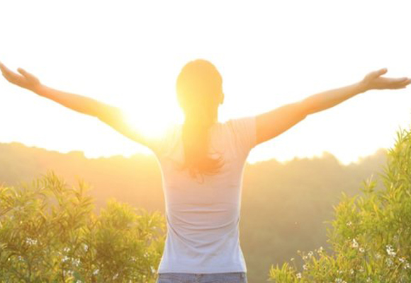 Horário de Verão começa neste domingo em três regiões do país