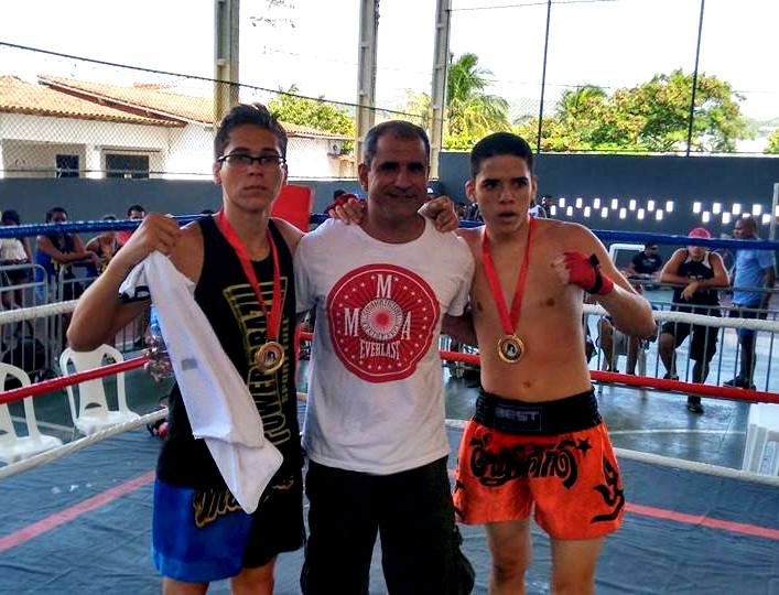 Gabriel Batista e Affonso Santos se destacam no Muay Thai