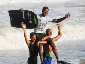 Brenner Santosé o líder do ranking na open até o momento.