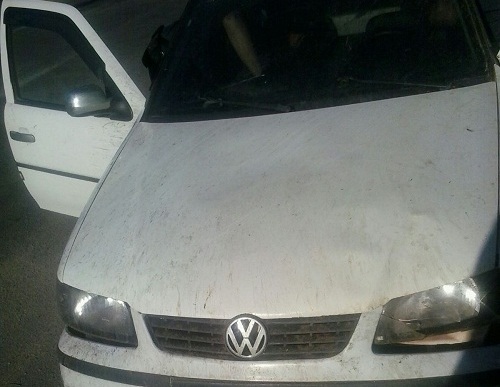 Carro furtado no Açu é recuperado pela PM no Farol de São Tomé, em Campos