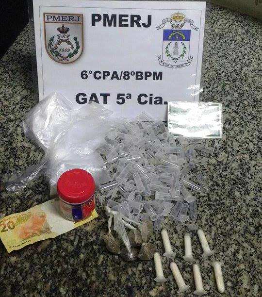 Homem preso com drogas no Açu