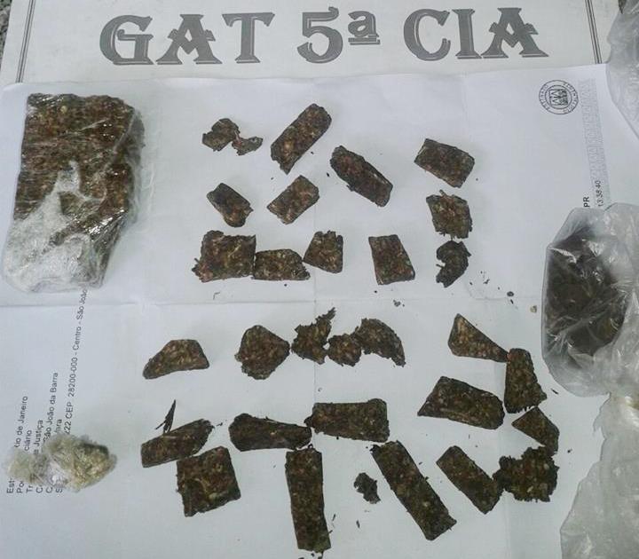 Jovem autor de roubos na região é detido com drogas em São João da Barra