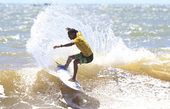 Circuito de Surf neste sábado na praia Grussaí, em SJB