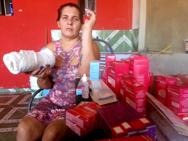 ‘Minha mãe foi enganada’, diz filha sobre falsa cirurgia