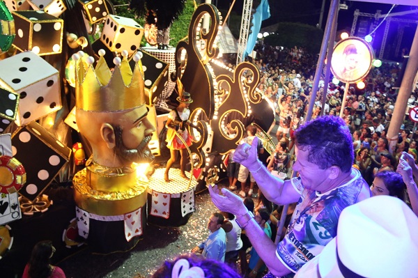 Chinês e Congos com luxo e beleza na Avenida