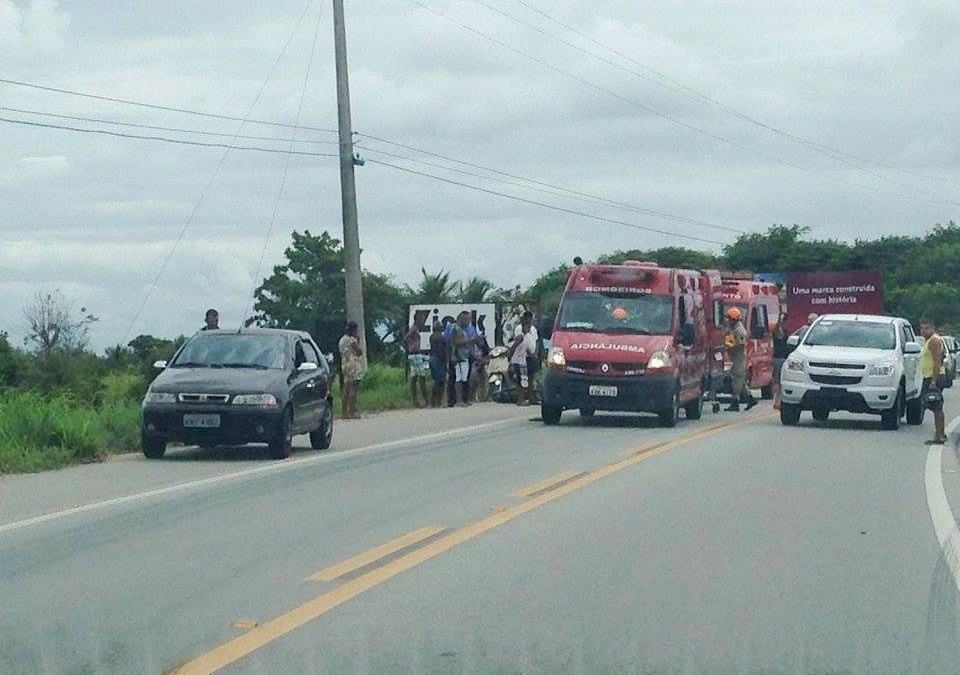 Homem ferido em acidente envolvendo van e motocicleta na BR 356