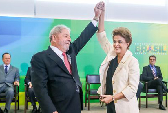 Juiz federal do DF suspende posse de Lula na Casa Civil
