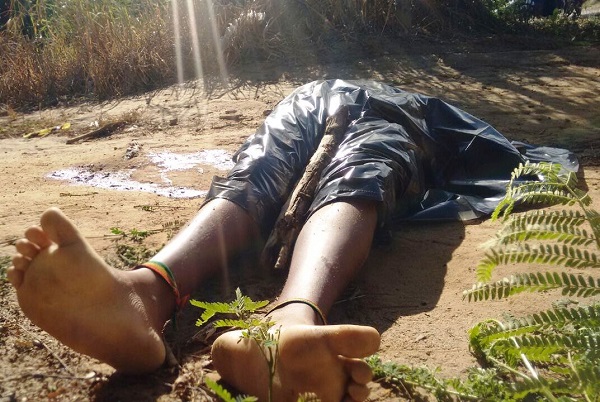 Casal morto a tiros é encontrado com mãos amarradas, em Campos