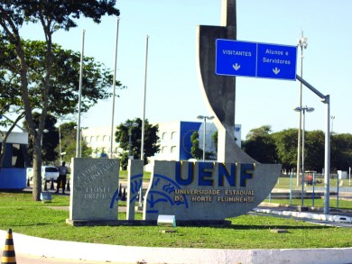 Uenf ameaça fechar portas devido à crise financeira