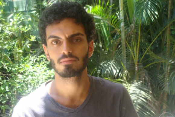 Corpo de neto de Chico Anysio vai ser cremado à tarde, no Rio