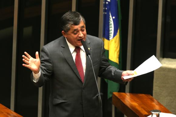 Governo admite derrota na Câmara, mas diz que pode reverter situação no Senado