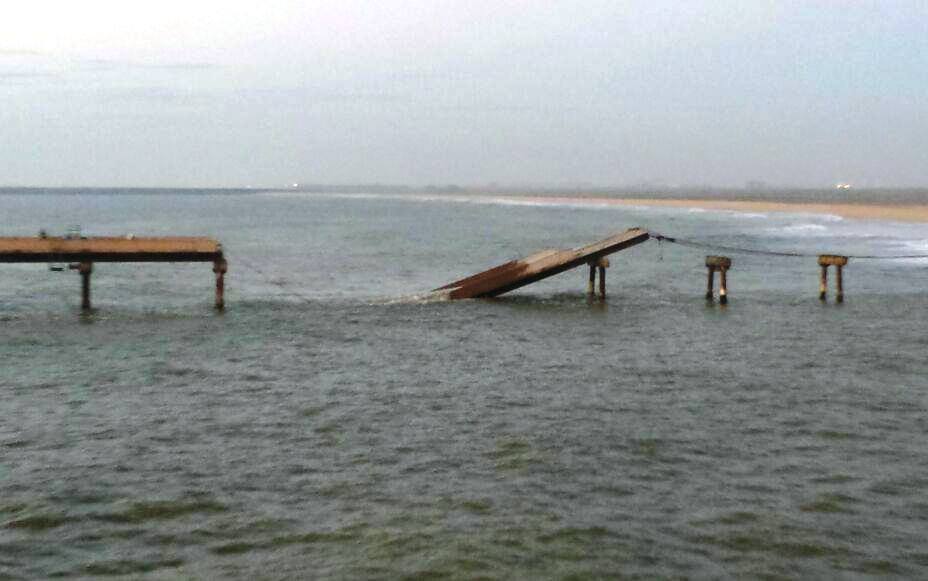 Píer do Porto do Açu desaba, em SJB