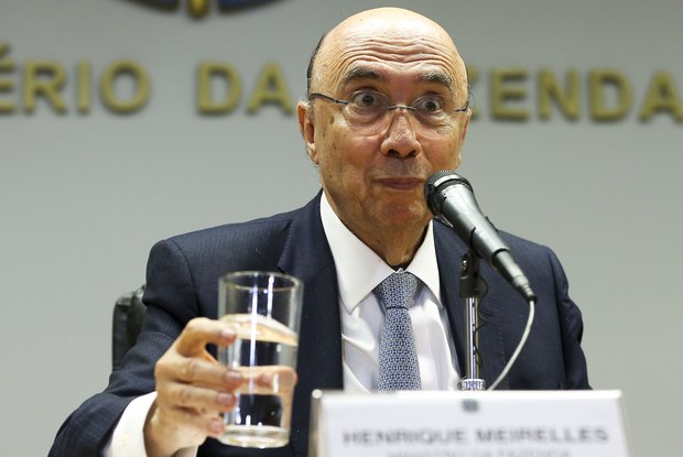 Brasil pode crescer 4% dentro de três anos, diz Meirelles