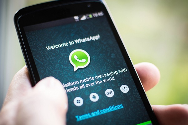 Presidente do STF derruba decisão que bloqueou WhatsApp no país