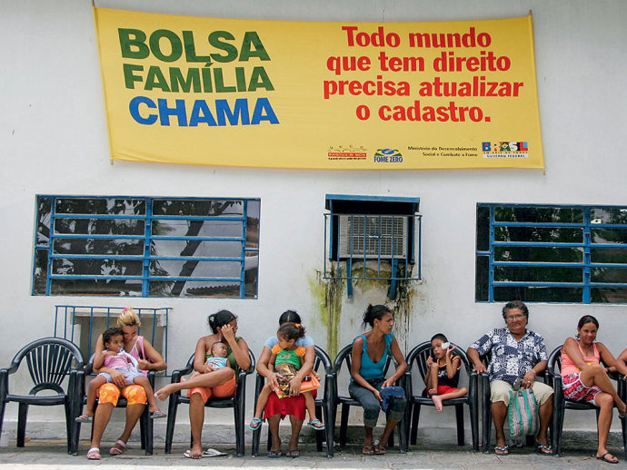 MPF encontra 870 mil benefícios do Bolsa Família suspeitos de irregularidade