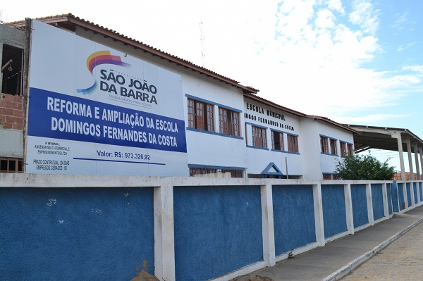 Obras na E.M. Domingos Fernandes da Costa