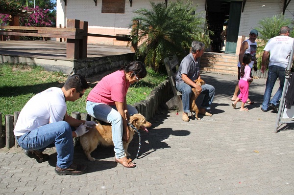 Prossegue vacinação antirrábica em SJB