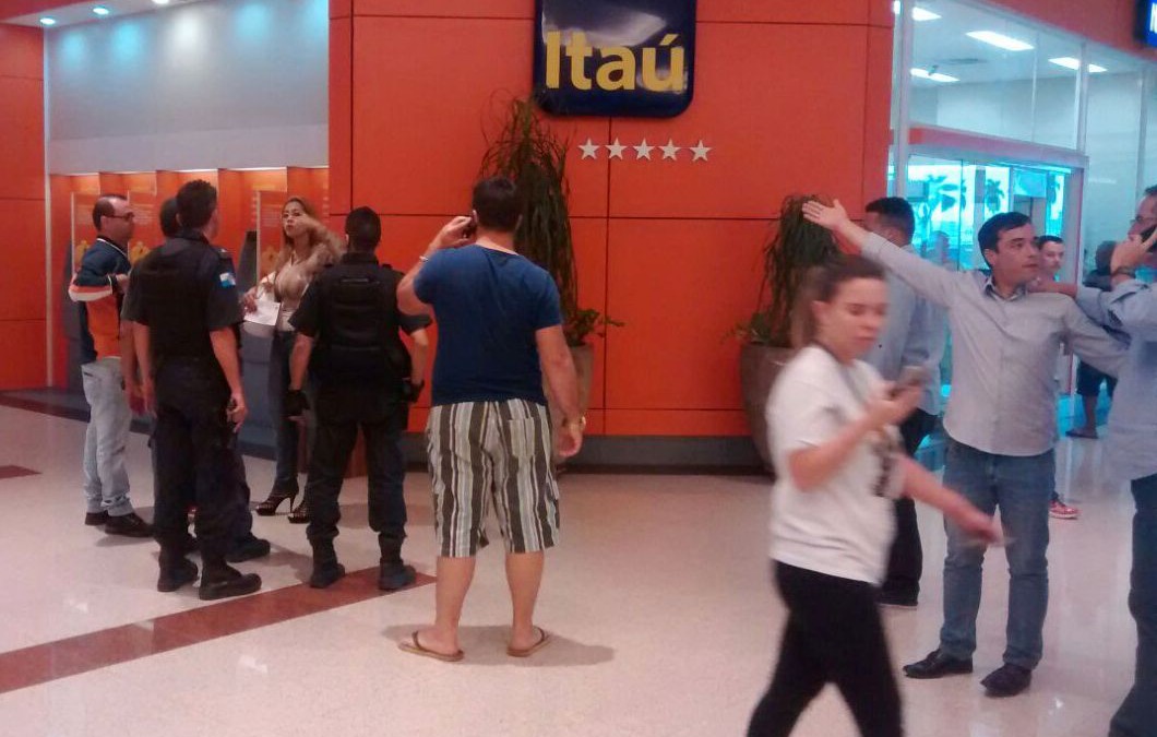 Assalto a banco no Boulevard, em Campos – Veja fotos e vídeo