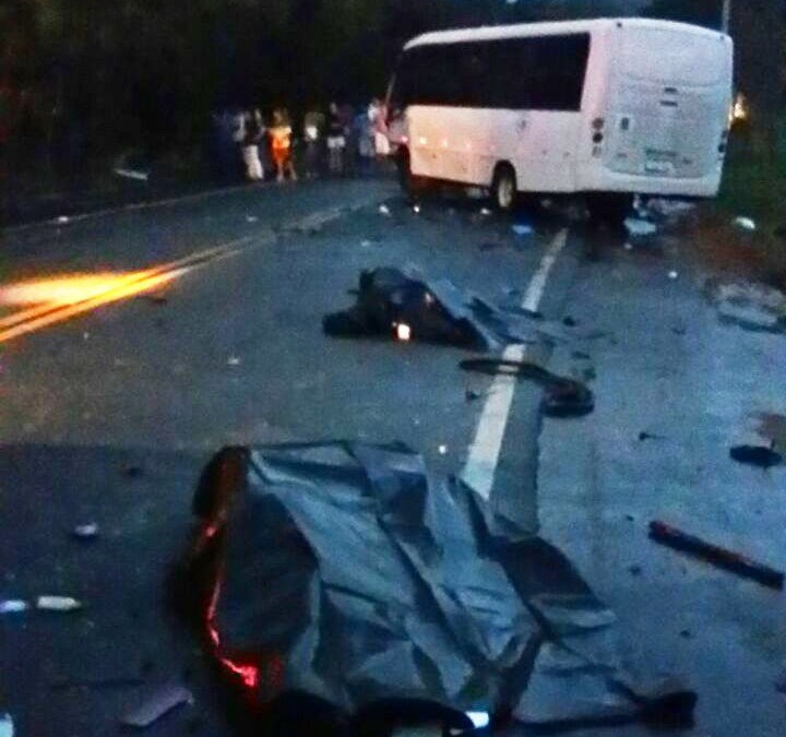 PMs morrem em acidente em São Fidélis