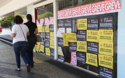 Bancários e Fenaban têm nova rodada de negociação à tarde