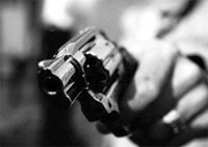 noticia_img_homem-se-suicida-com-tiro-na-cabeca-em-sao-carlos57c03246d5bad