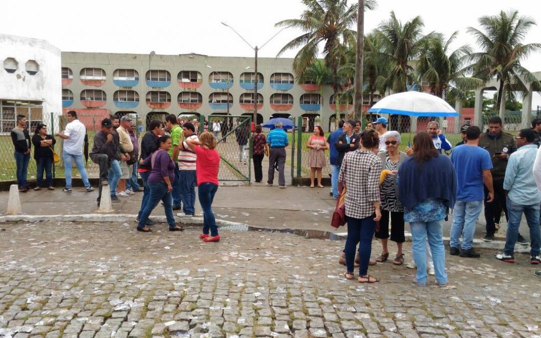 Eleições 2016: Movimentação tranquila em locais de votação em SJB