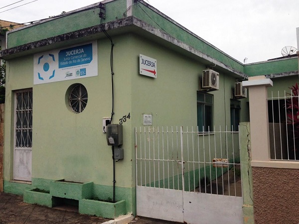 Com energia cortada e aluguel atrasado, Jucerja segue fechada