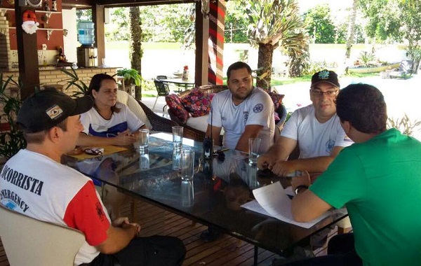 Carla Machado conquista duas ambulâncias para período de verão na BR 356, em SJB