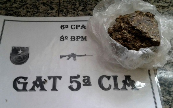 Polícia encontra droga em residência de jovem assassinado em Grussaí
