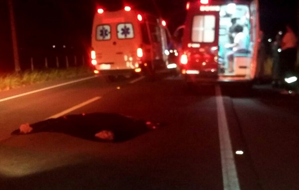 Mulher morre atropelada na BR 356, em SJB
