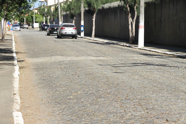 Recuperação de vias em diferentes pontos do município de SJB