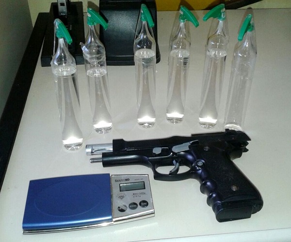 Jovem detido com réplica de pistola em Atafona