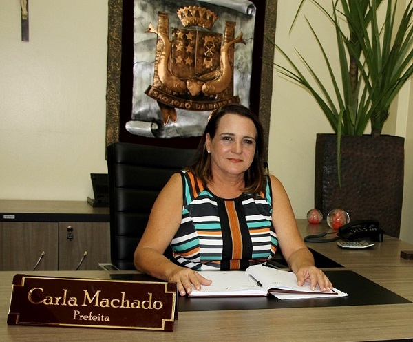 Carla Machado renuncia ao cargo de Prefeita de São João da Barra