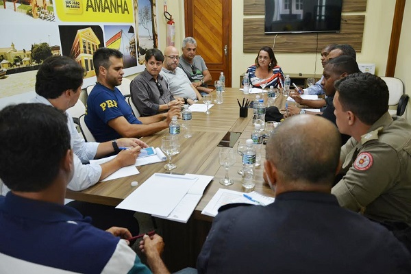 Reunião define estratégia de segurança no carnaval de SJB