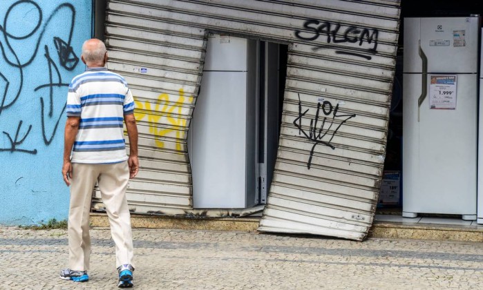 Com 85 mortes, Governador do ES classifica paralisação de policiais militares de chantagem