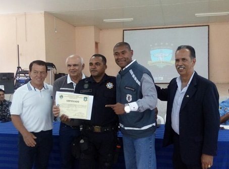 Participação em entrega de certificado da GCM em Cardoso Moreira
