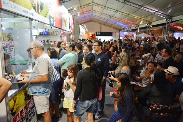 Superestrutura no Festival Gastronômico Sabores da Barra no Balneário de Atafona