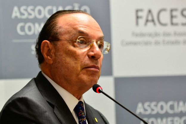 STF condena Maluf a mais de sete anos de prisão e à perda de mandato de deputado