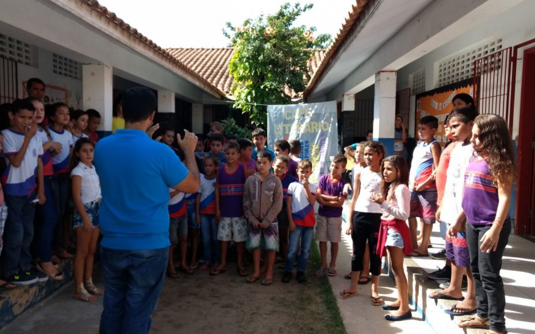 Ação Literária na escola de Quixaba, em SJB