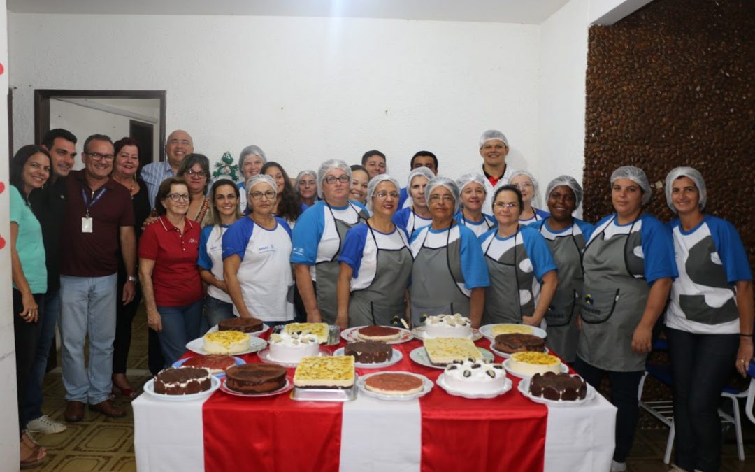 Curso de Confeitaria Fina concluído em SJB