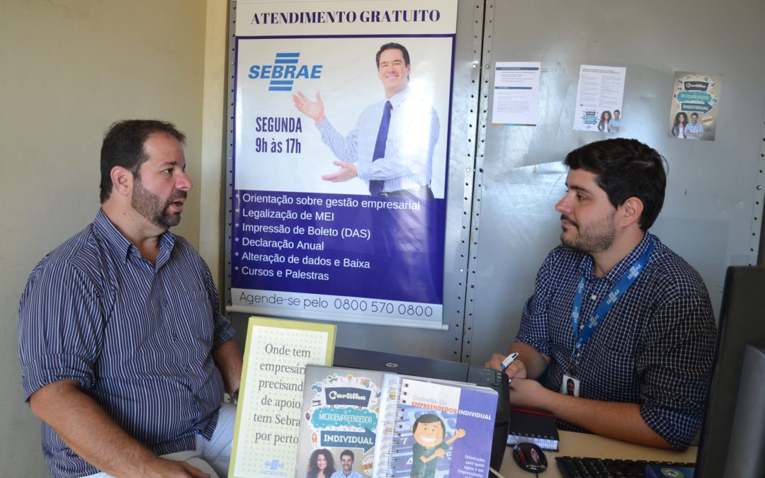 Parceria entre a Secretaria de Fazenda e o Sebrae desenvolve trabalho de legalização empresarial em SJB