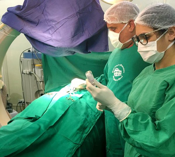 Cirurgias ortopédicas de média complexidade em SJB