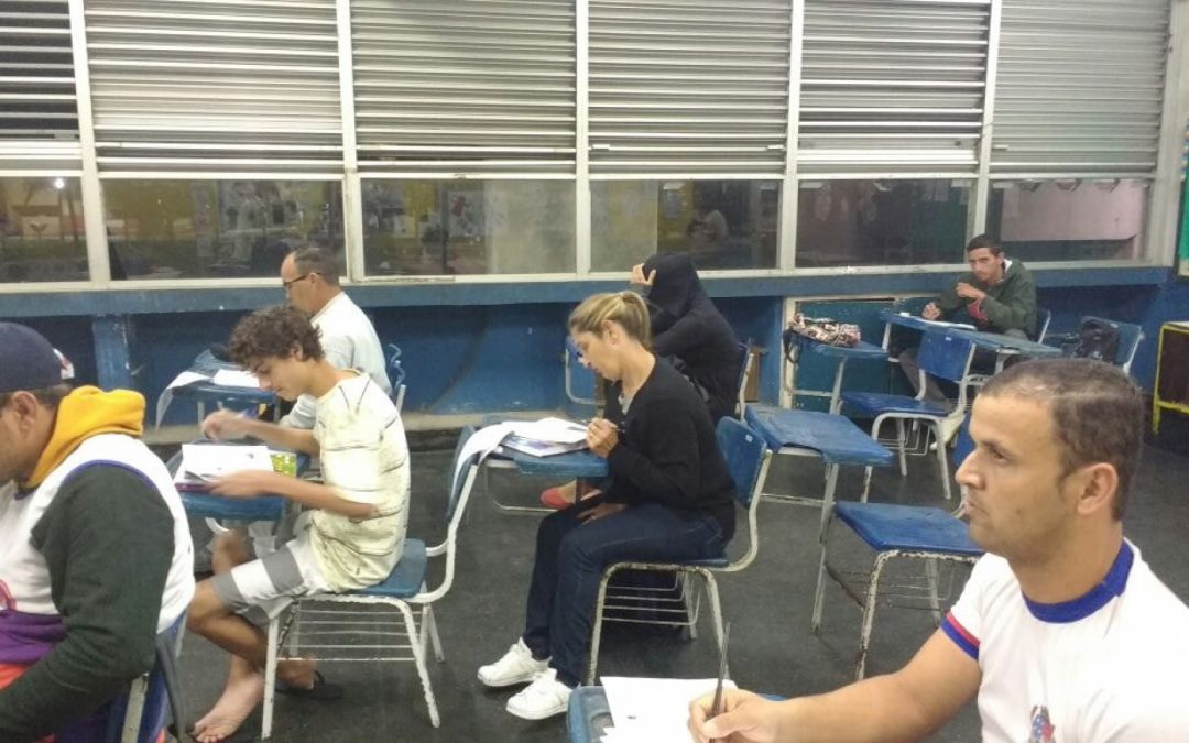 Secretaria de Educação de SJB avalia ensino com prova do Proveja