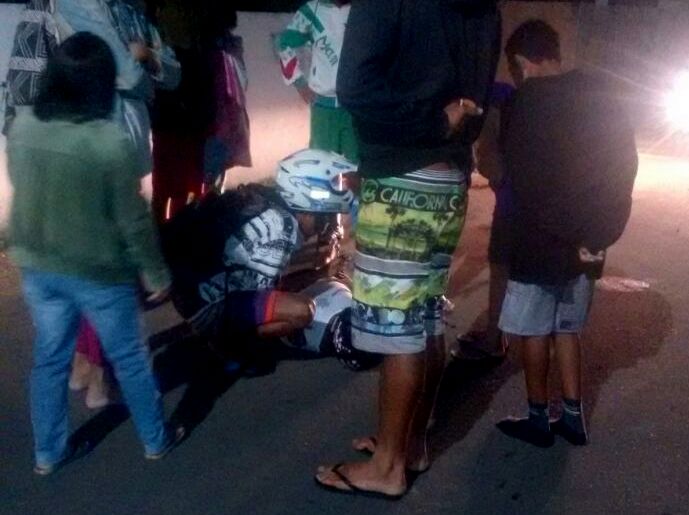 Homem ferido após perder o controle de motocicleta e colidir com muro em Grussaí