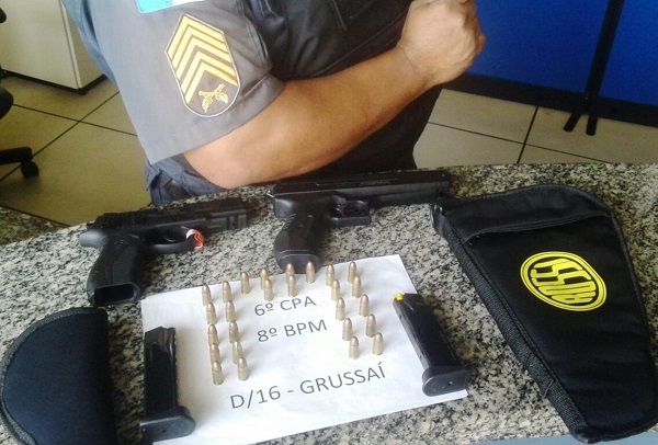 Homem de 33 anos detido com duas armas e munições em Grussaí