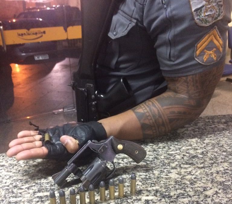 Jovem de 14 anos baleado em troca de tiros com a PM