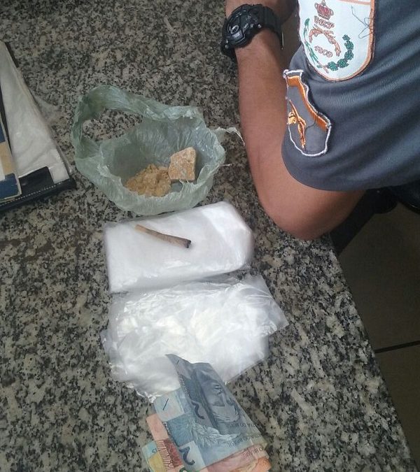 Polícia apreende crack e maconha em Atafona