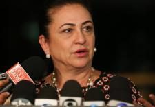 PMDB expulsa senadora Kátia Abreu