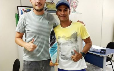 Deyvison Ferreira conquista Circuito de Surf